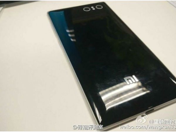 Xiaomi's Two Upcoming Smartphone Images Leaked: Sports Dual-Camera Xiaomi's Two Upcoming Smartphone Images Leaked: Sports Dual-Camera