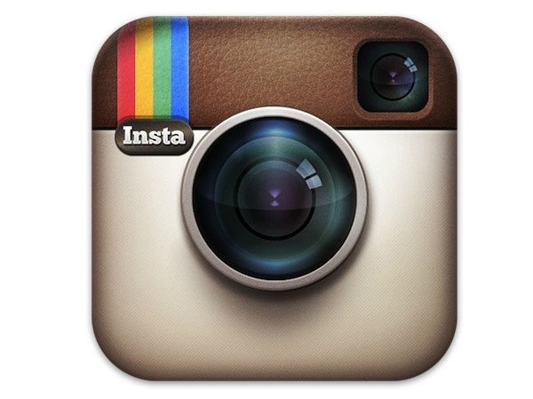 Instagram ban on 'curvy' hashtag enrages women