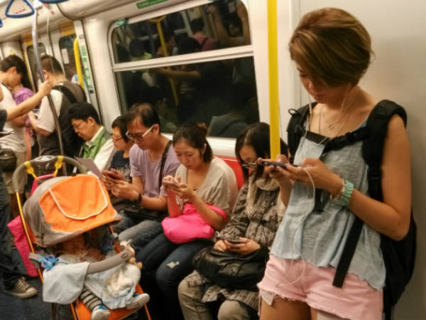 Number of Internet users in China jumps to 668 million Number of Internet users in China jumps to 668 million