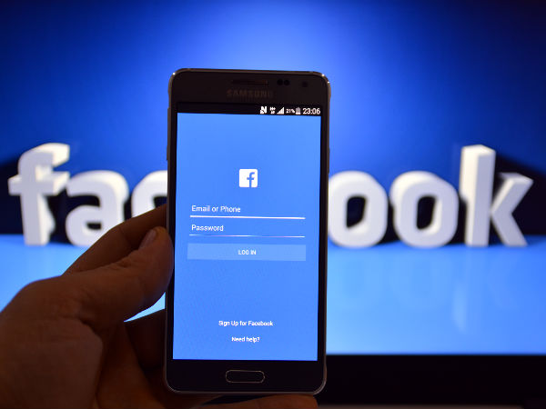 Facebook connects 'fighters' in Indo-Bangla enclaves Facebook connects 'fighters' in Indo-Bangla enclaves