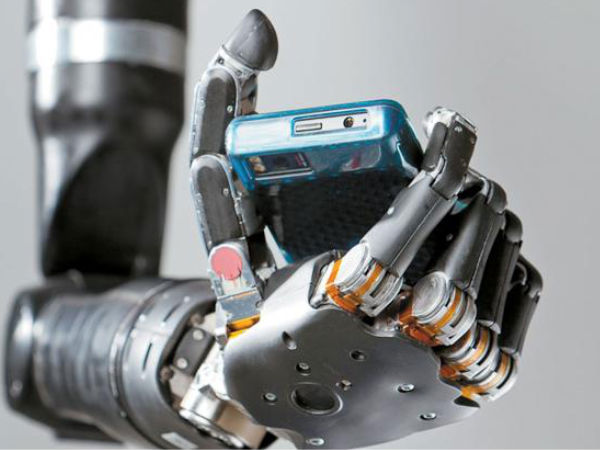 Indian teen creates low-cost robotic arm