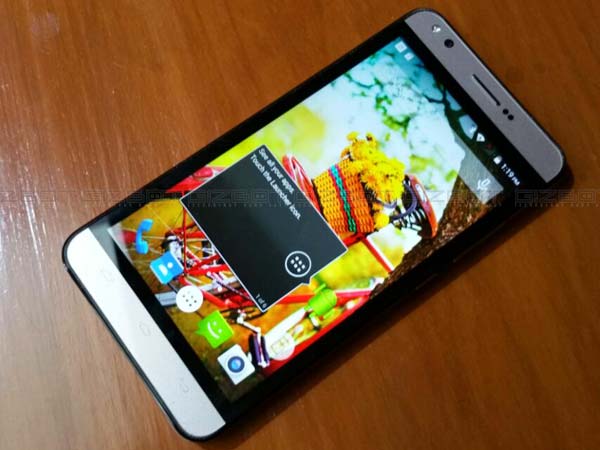 Karbonn Titanium Mach Five with Universal Remote Feature Launched