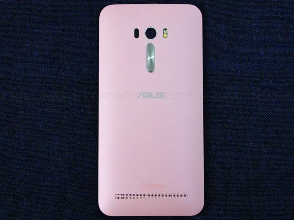 Asus Zenfone Selfie vs Micromax Canvas Selfie: Which one is the best