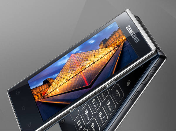 Samsung Launches A Flip Phone With Dual AMOLED Display