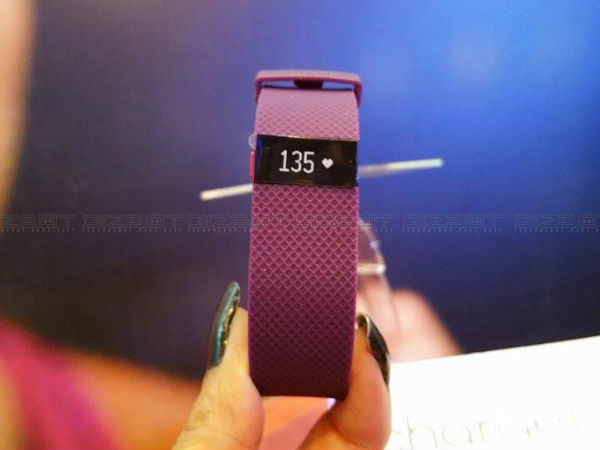 FitBit Officially Enters India today with 7 New Wearables 
