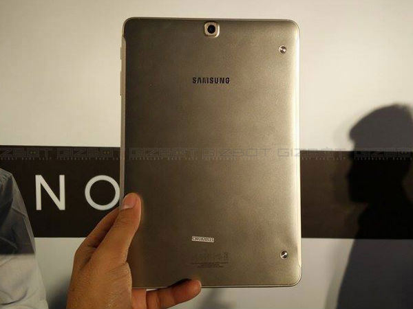 Samsung Galaxy Tab S2 9.7 with Exynos 5433 CPU, 3GB RAM Launched