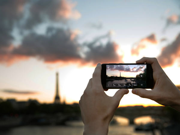 HTC One A9 vs Apple iPhone 6s: Camera