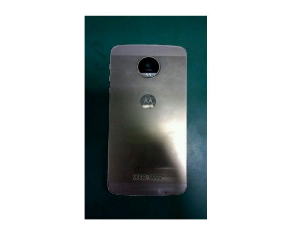 Moto X 2016 prototype with metallic body and over-sized camera leaks Moto X 2016 prototype with metallic body and over-sized camera leaks