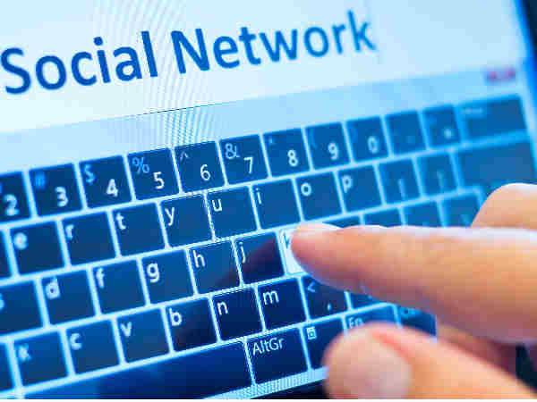 Are you suffering from 'smartphone pinky'? Read on