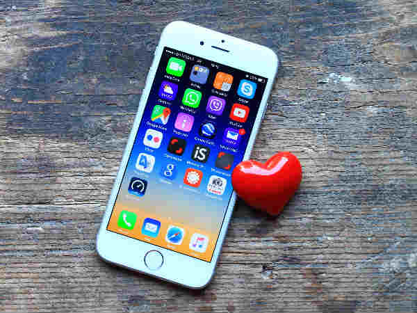 Remove iPhone case while charging