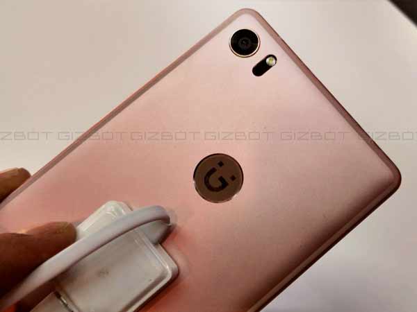 16MP camera with laser focus!