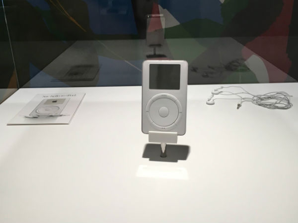 Take an inside look at the new Apple Museum in Prague Take an inside look at the new Apple Museum in Prague