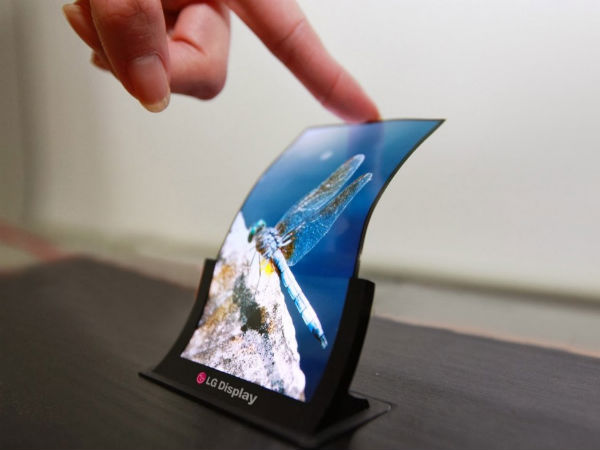 World's first flexible smartphone that bends it like Beckham!