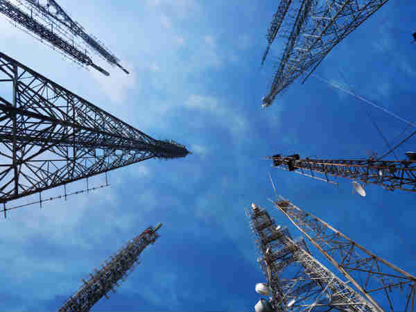 Energy from cellphone towers ups pain in amputees: Study