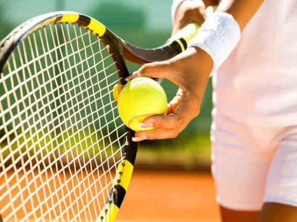 A Tennis sensor that can analyze each stroke