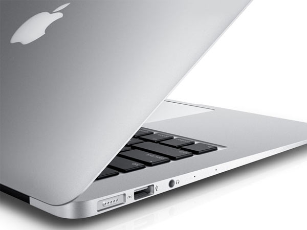 Dell XPS 13 vs Apple MacBook Air 13 inch: Time to dish out the Mac?