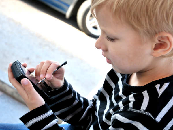 10 Reasons Why Smartphones With A Stylus Are Simply Better 10 Reasons Why Smartphones With A Stylus Are Simply Better