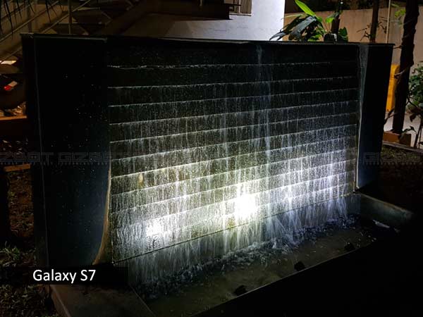 What Happened When We Clicked 7 Night Photos from Galaxy S7 and Mi 5!