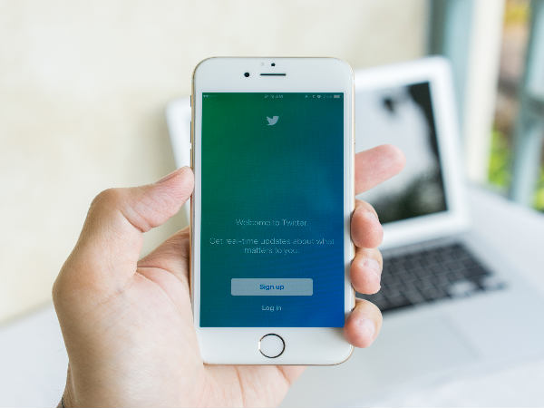 Apple turns Twitter into 'news app' in App Store