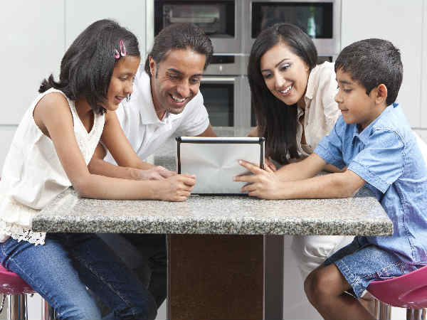 Tablets loaded with literacy apps can help kids read