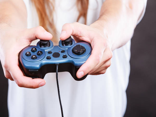 Why gamers avoid touchscreens for better experience