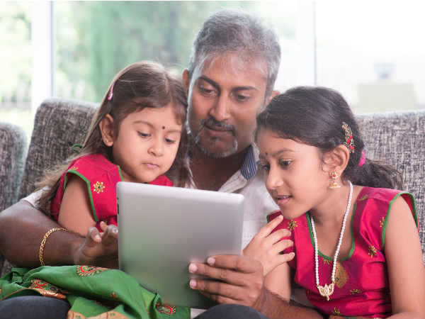 Tablets loaded with literacy apps can help kids read