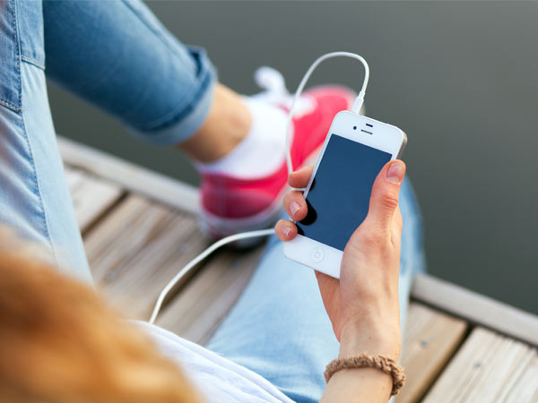 10 iPhone Headphone Tricks #5