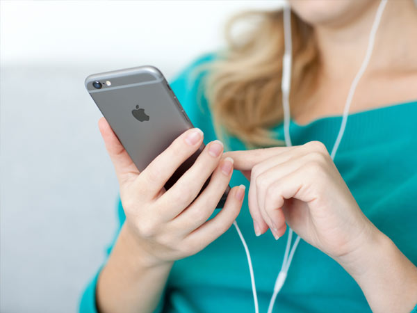 10 iPhone Headphone Tricks #2