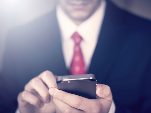 10 iPhone Headphone Tricks #10