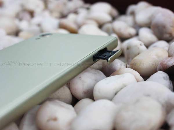 6 Up and 3 Down, Things We Love and Hate About Sony Xperia X