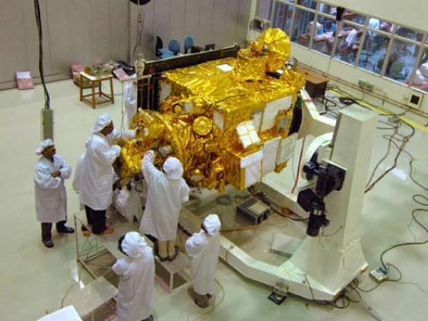 India successfully tests home-grown mini-shuttle