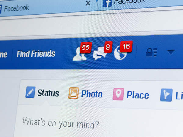 'Those we follow on Facebook have more friends than we do'