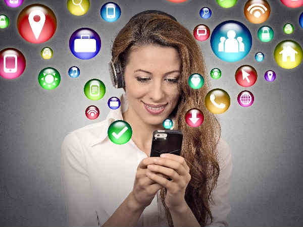 Women more addicted to smartphones than men: Study