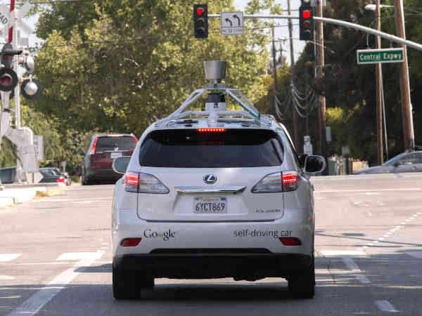 Google, Fiat Chrysler to make 100 self-driving cars: Report