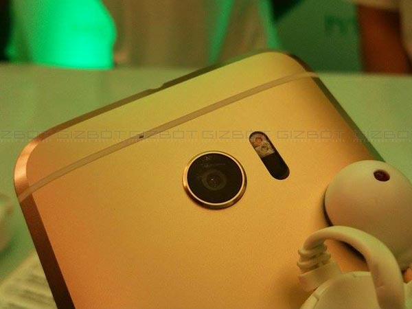 HTC 10 Launched at Rs 52,990: Great Specs, Price Isn't Good Enough!
