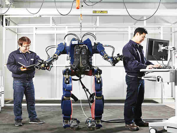 5 cool things about Hyundai's 'Iron Man' suit