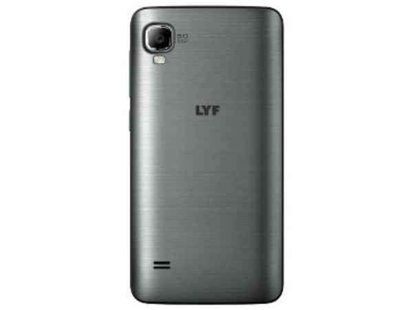 Here's How Reliance Lyf Flame 3 at Rs 3,999 is Ahead of its Rivals