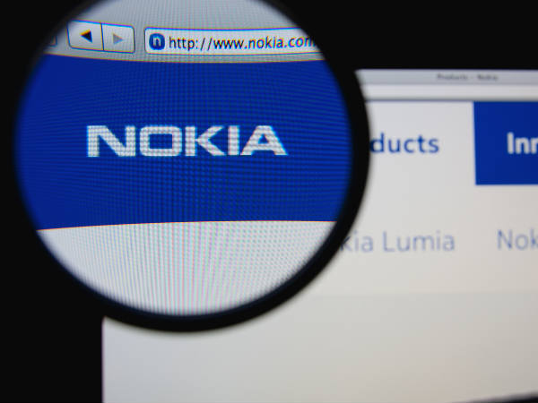 Nokia says will re-enter mobile, tablet markets
