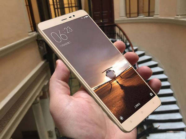 Moto G4 Plus vs Xiaomi Redmi Note 3: Battle of the mid-range 4G Phones