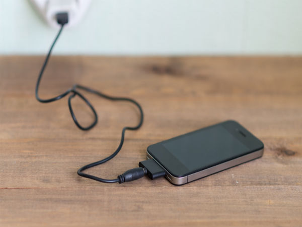 5 Tips and Tricks to Charge Your iPhone in less than 15 mins