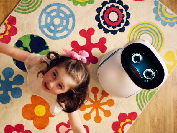 Here are 5 cool features Asus' Zenbo smart robot
