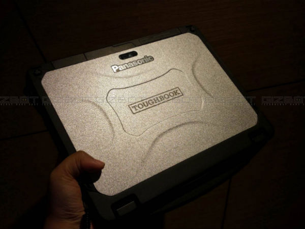 Panasonic Toughbook CF-20: 8 Features of the Overpriced 2-in-1