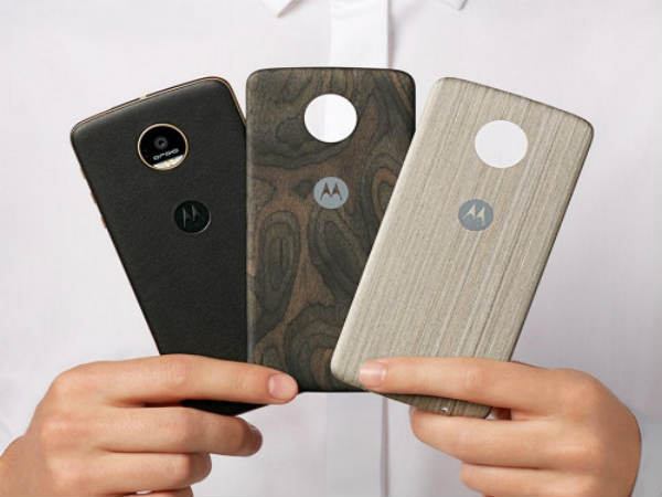 5 Ways How Moto Mods Let You Customize the Moto Z Phone