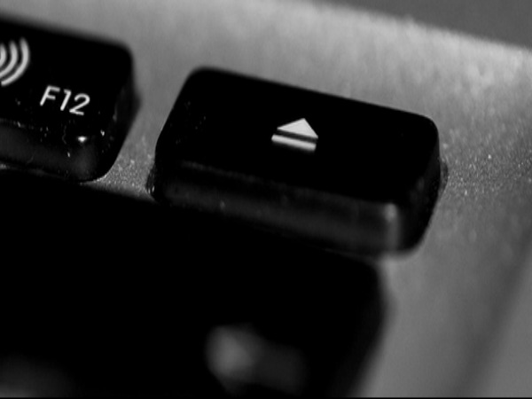 6 Common Issues That Stop Your SD Card From Working