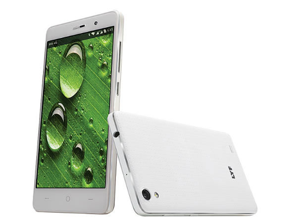 Karbonn Quattro L55 HD vs Reliance LYF Water 6! Karbonn Quattro L55 HD vs Reliance LYF Water 6!