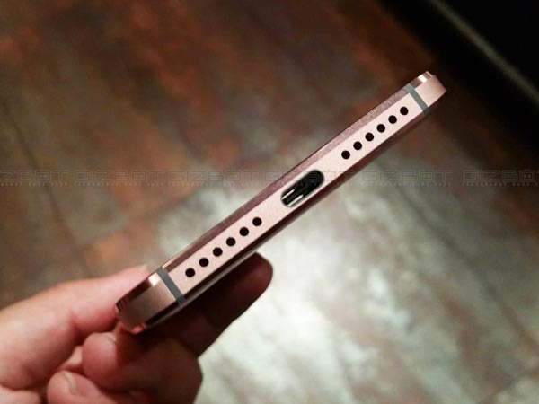 USB Type-C port, Fingerprint scanner 