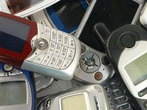 No discrimination between telecom companies: Minister