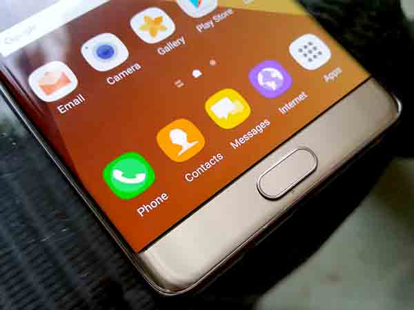 Note 7 Keeps a check on your heart rate