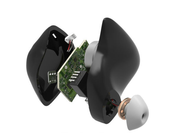 Pilot: A Smart Earpiece That Translates Conversation in a Any Language