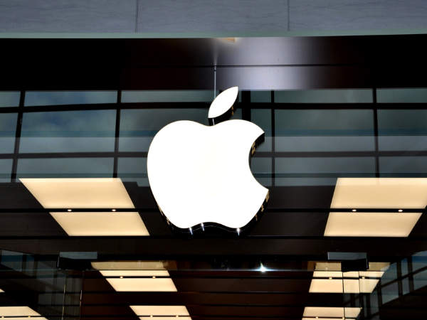 Apple sued over iPhone 6 touch-screen freezes